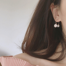 Load image into Gallery viewer, Gold-cat-earrings-pearl-cat-earrings-cat-paw-earrings