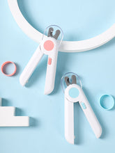 Load image into Gallery viewer, Dog-nail-clipper-cat-nail-clipper-dog-nail-trimmer-lighted-dog-nail-clippers-best-dog-nail-clippers-blood-line
